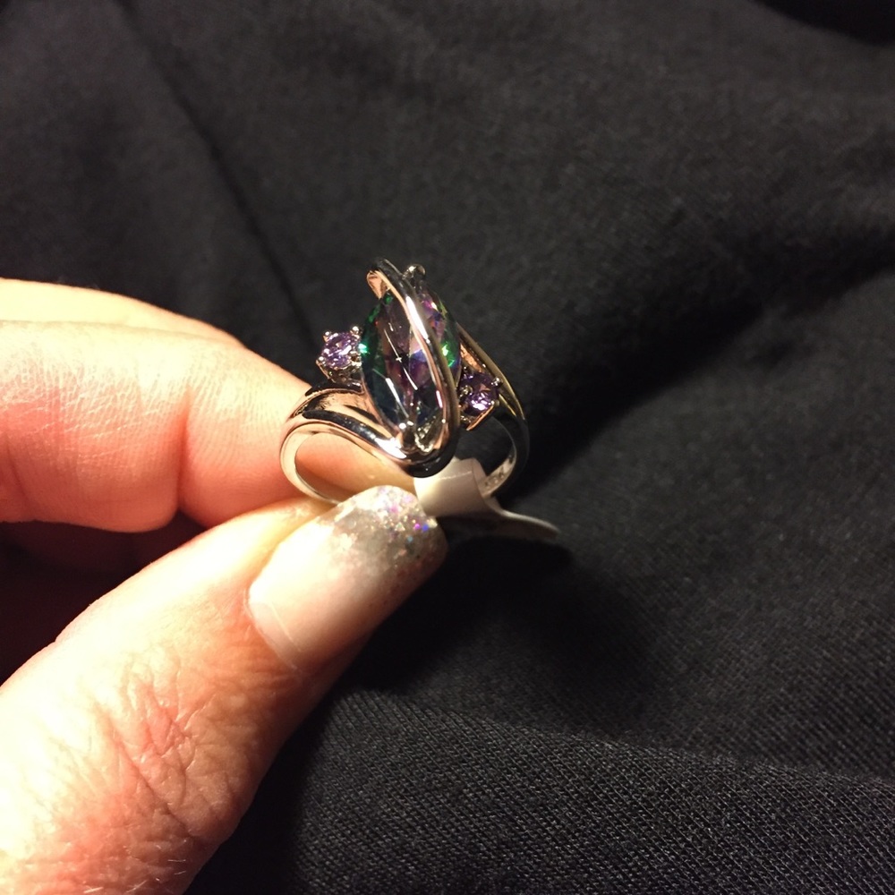 Rainbow Topaz wrapped in Sterling Silver Ring - Picture 8 of 8